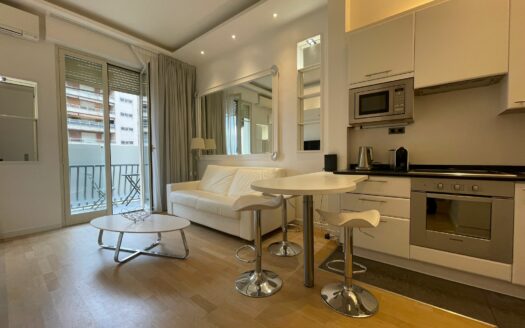 TOUR DU LARVOTTO · 2 CAMERE CON BALCONE