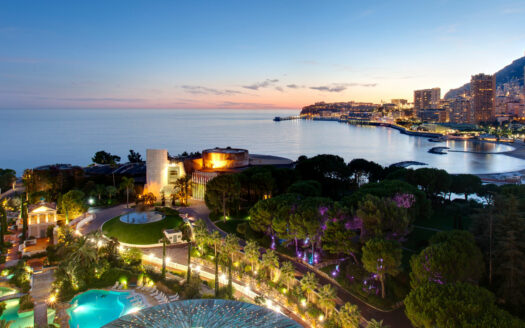 RESIDENZA SPORTING : APPARTAMENTO DI 7 CAMERE