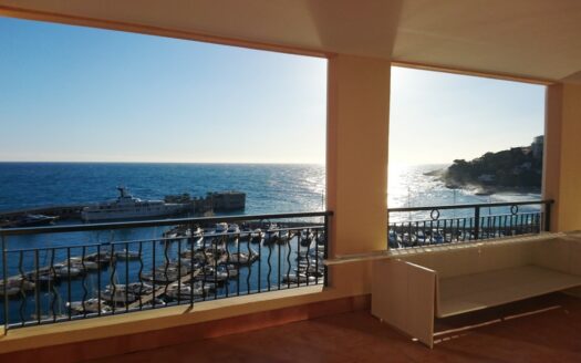 MEMMO CENTER · 4 ROOMS WITH SEA VIEW