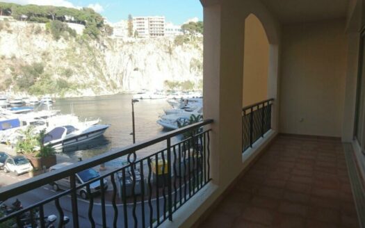 MANTEGNA · 2 ROOMS IN PERFECT CONDITION