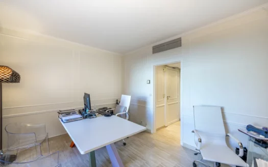  Montaigne – Studio au centre du Carré d’Or